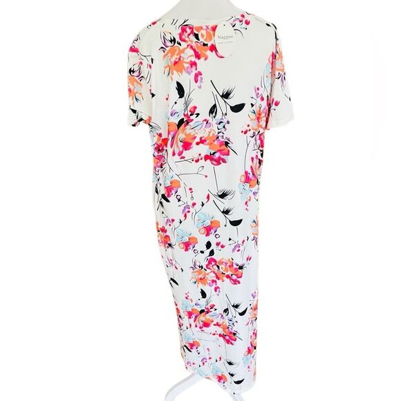 New with tag Naggoo Floral Maxi Dress with Pockets and side slits size L. - Picture 7 of 10